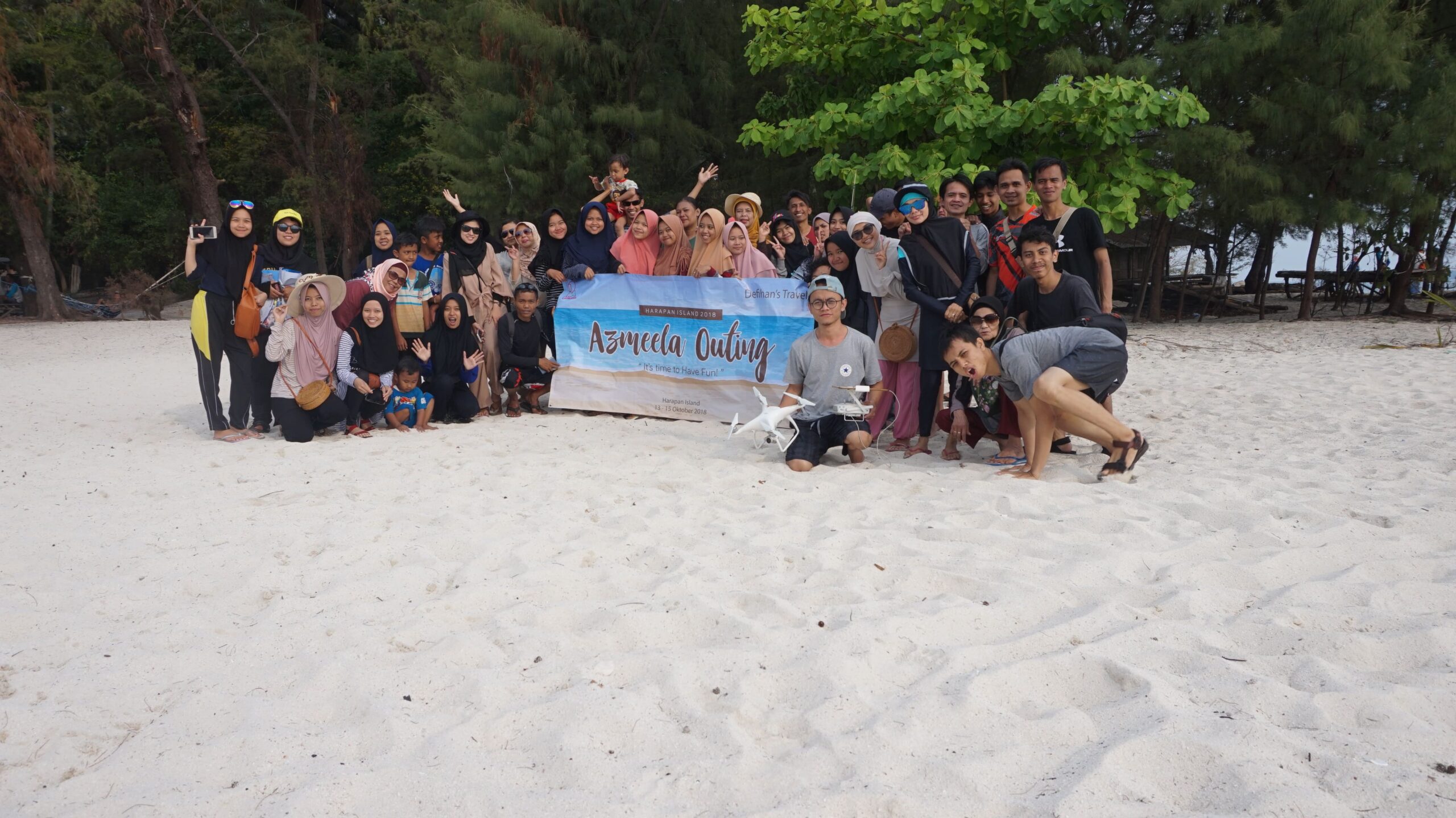 Homestay dan pantai Pulau Harapan