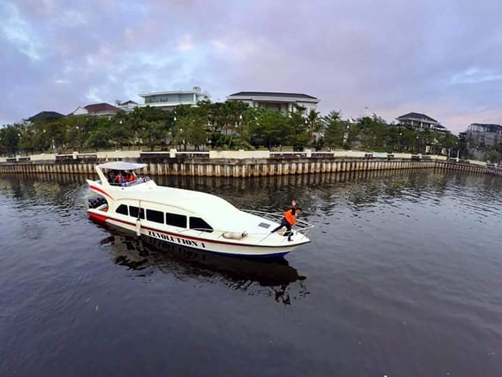 Speedboat departure from Mall Baywalk Pluit to Pulau Pari